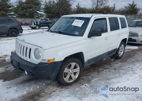 2014 Jeep Patriot Latitude из США, поврежденный, VIN 1C4NJRFBXED892693